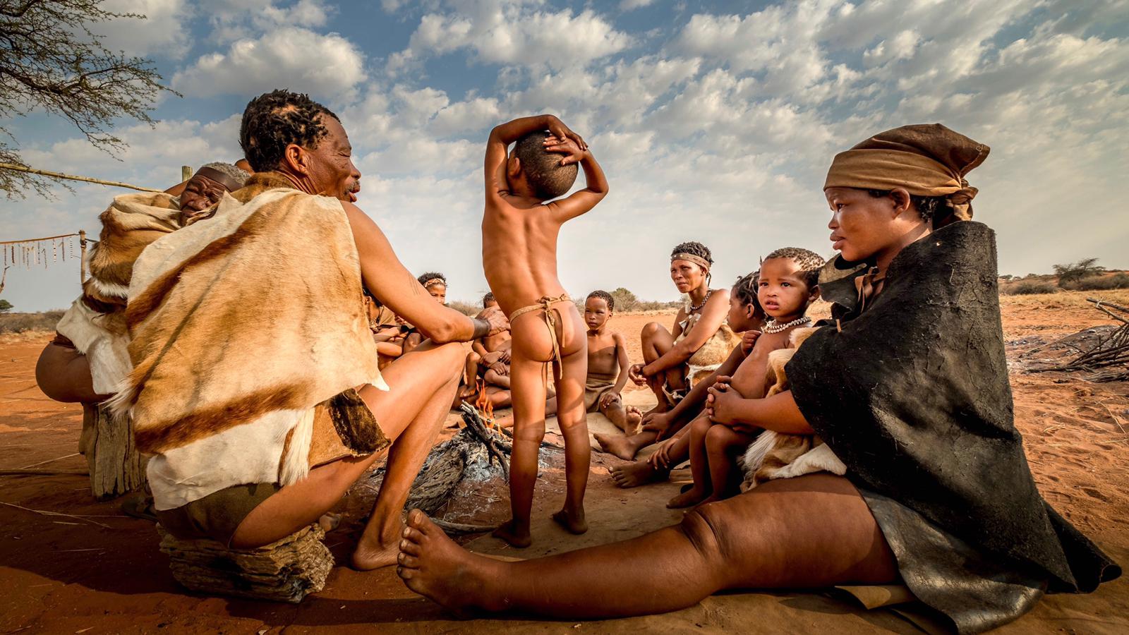 Bagatelle Lodge - Kalahari Game Ranch - Namibia - Bushmen Family